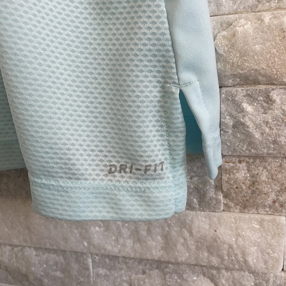 Nike Swoosh Dri-Fit Baby Blue Running Sleeveless Crop Top - Picture 6 of 7